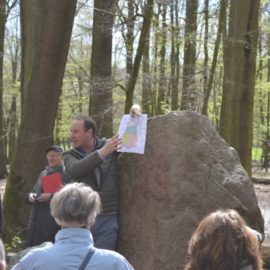 Auf historischen Wegen durch das Niendorfer Gehege (17.04.2016)